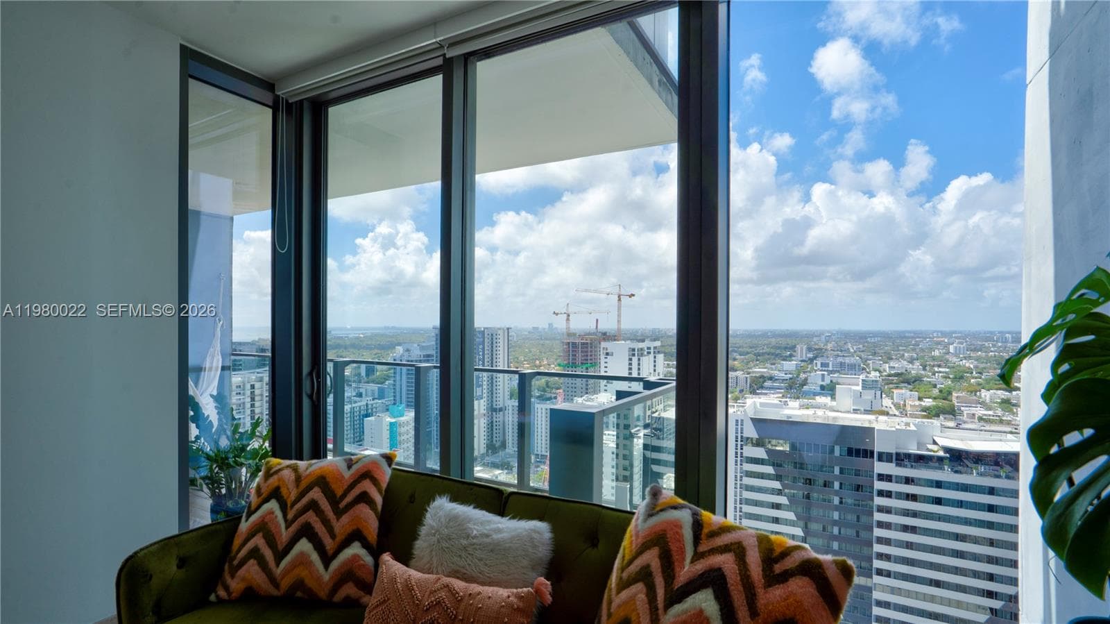 88 SW 7th St # 2706, Miami FL 33130 — 42