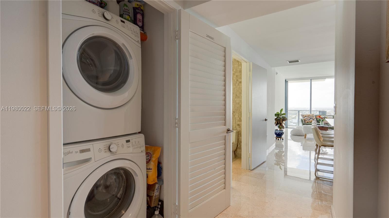 88 SW 7th St # 2706, Miami FL 33130 — 41