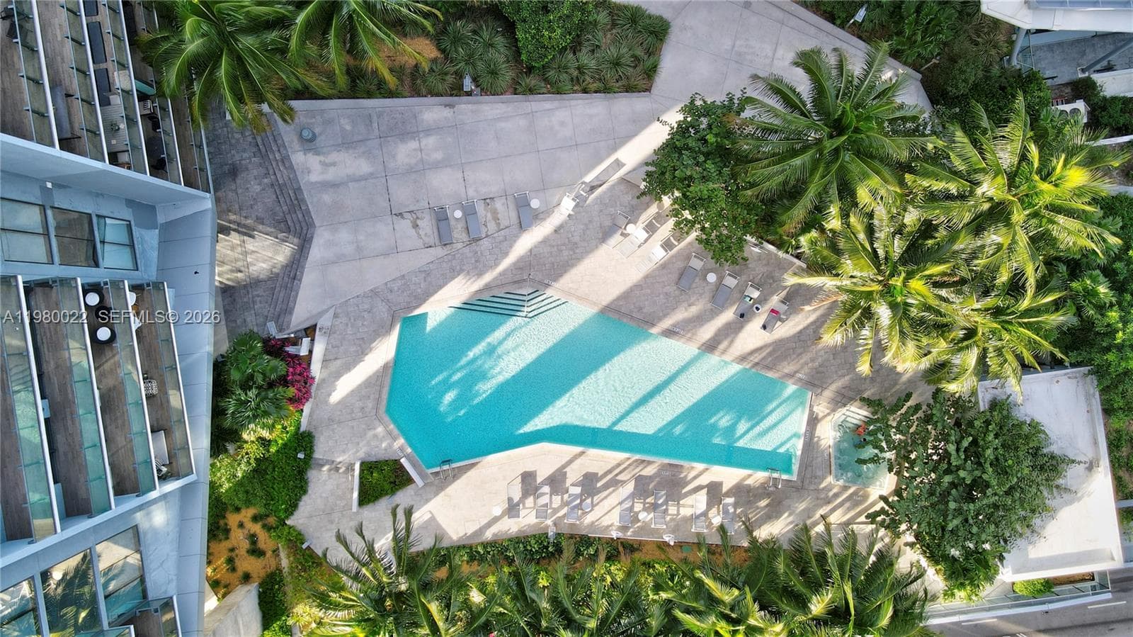 88 SW 7th St # 2706, Miami FL 33130 — 37