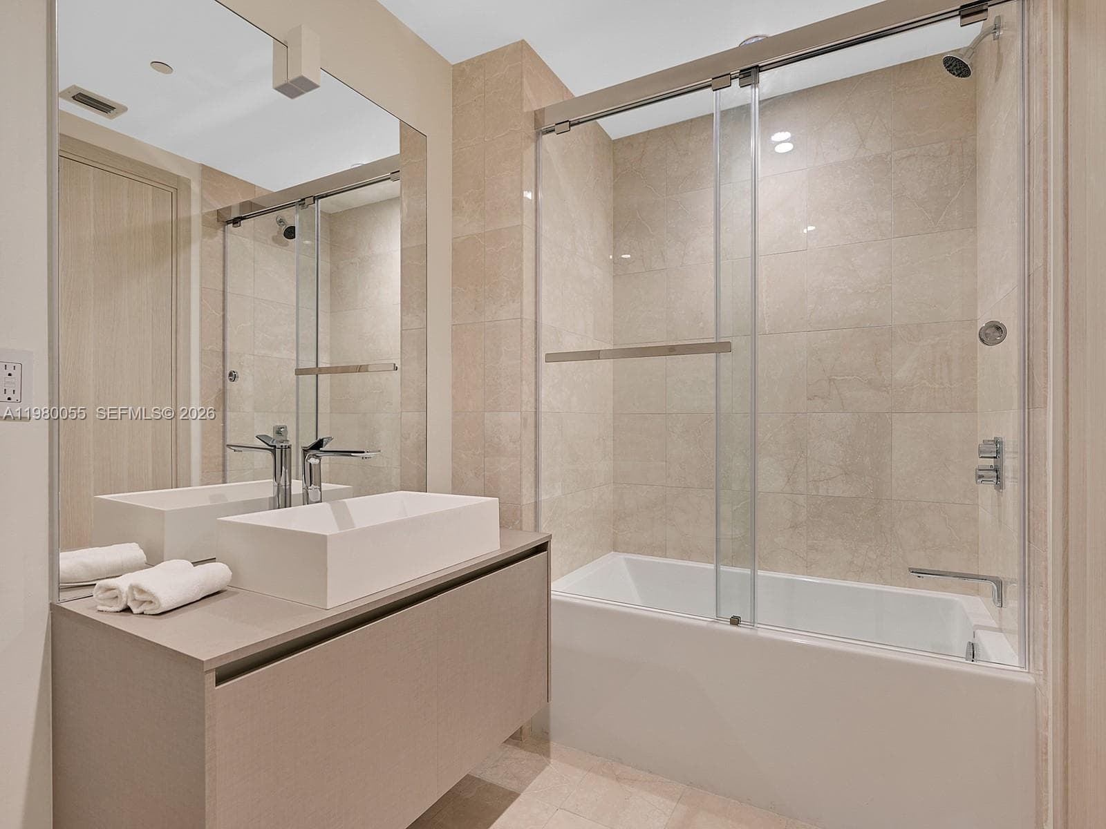 1000 Brickell Plz # 3402, Miami FL 33131 — 24