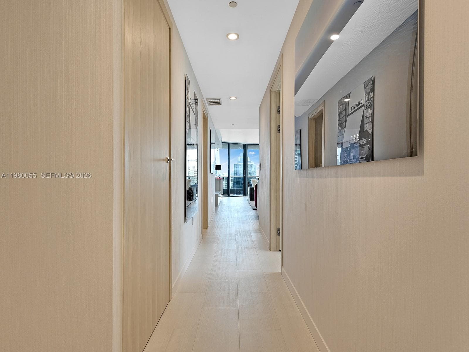 1000 Brickell Plz # 3402, Miami FL 33131 — 29