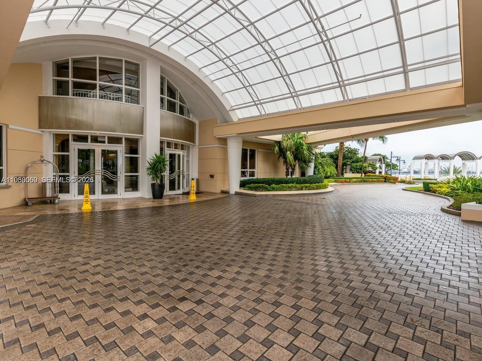 848 Brickell Key Dr # 1201, Miami FL 33131 — 2