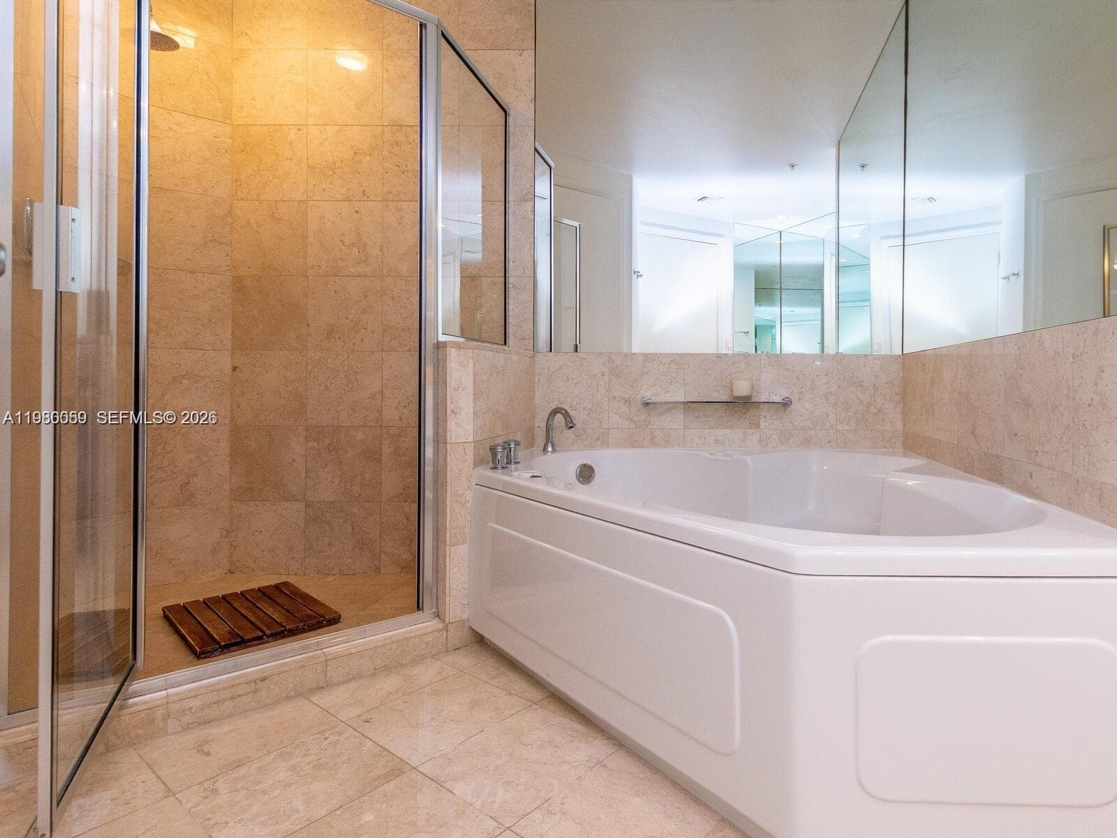 848 Brickell Key Dr # 1201, Miami FL 33131 — 21