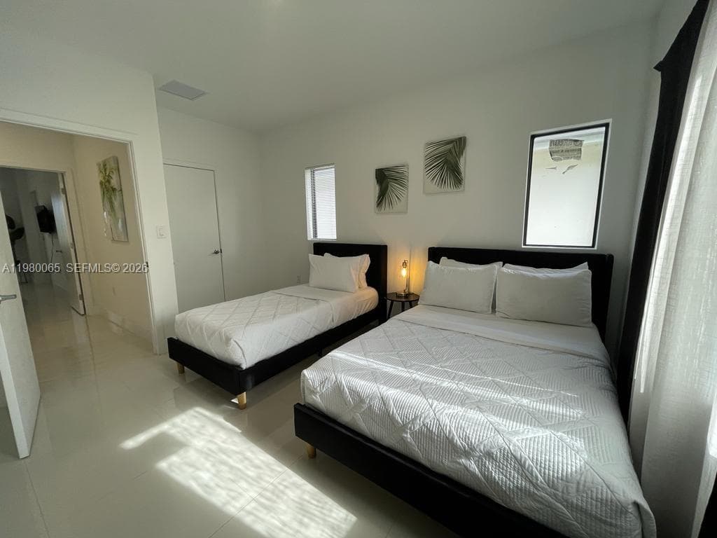 302 NW 11th Ct # 302, Florida City FL 33034 — 65