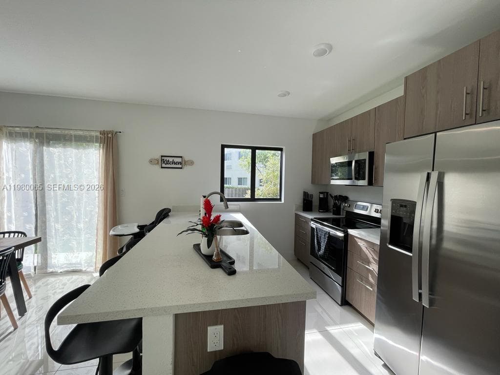 302 NW 11th Ct # 302, Florida City FL 33034 — 21