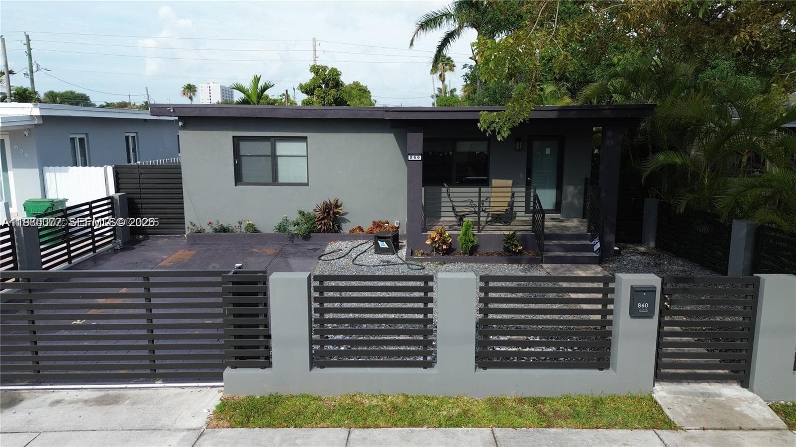 860 NW 18th Pl, Miami FL 33125 — 7