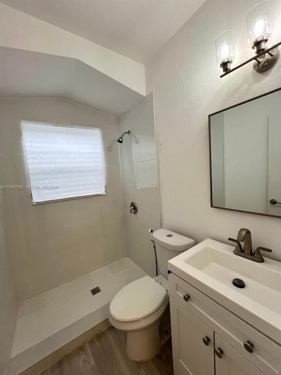 1900 Calais Dr # 1904, Miami Beach FL 33141 — 7