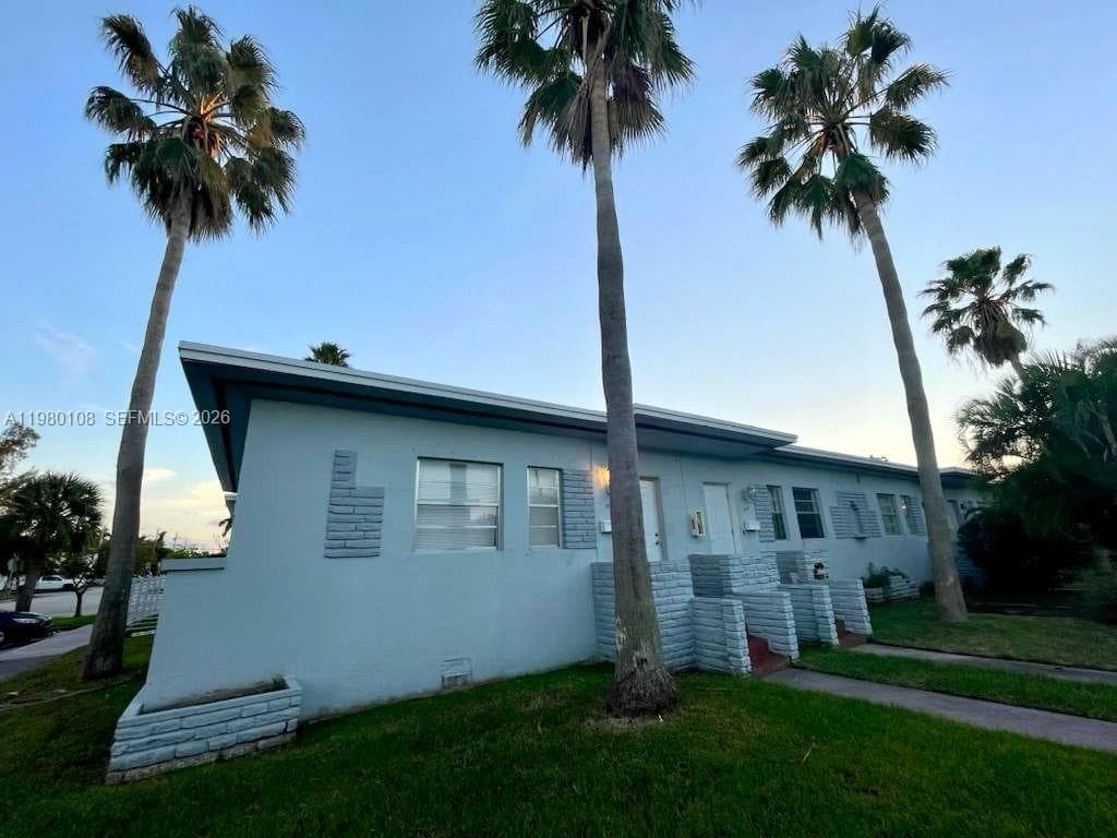 1900 Calais Dr # 1904, Miami Beach FL 33141 — 1