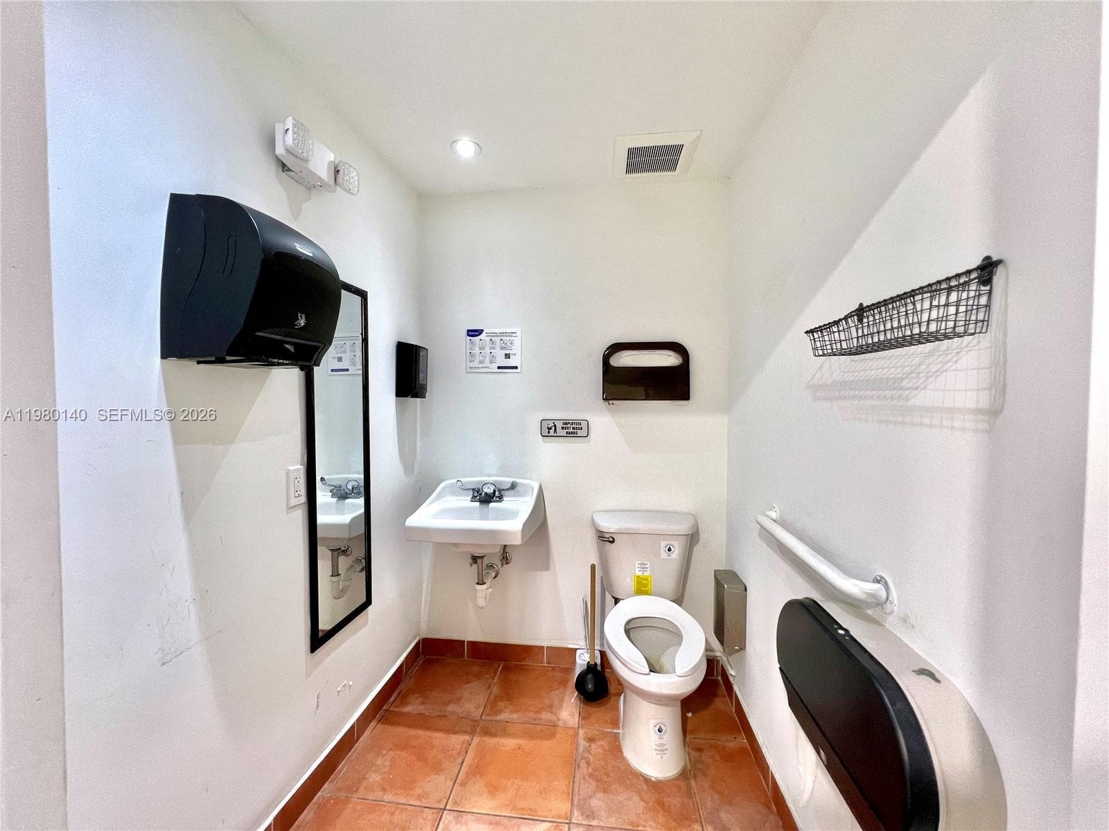 3390 SW Coral Way, Miami FL 33142 — 8