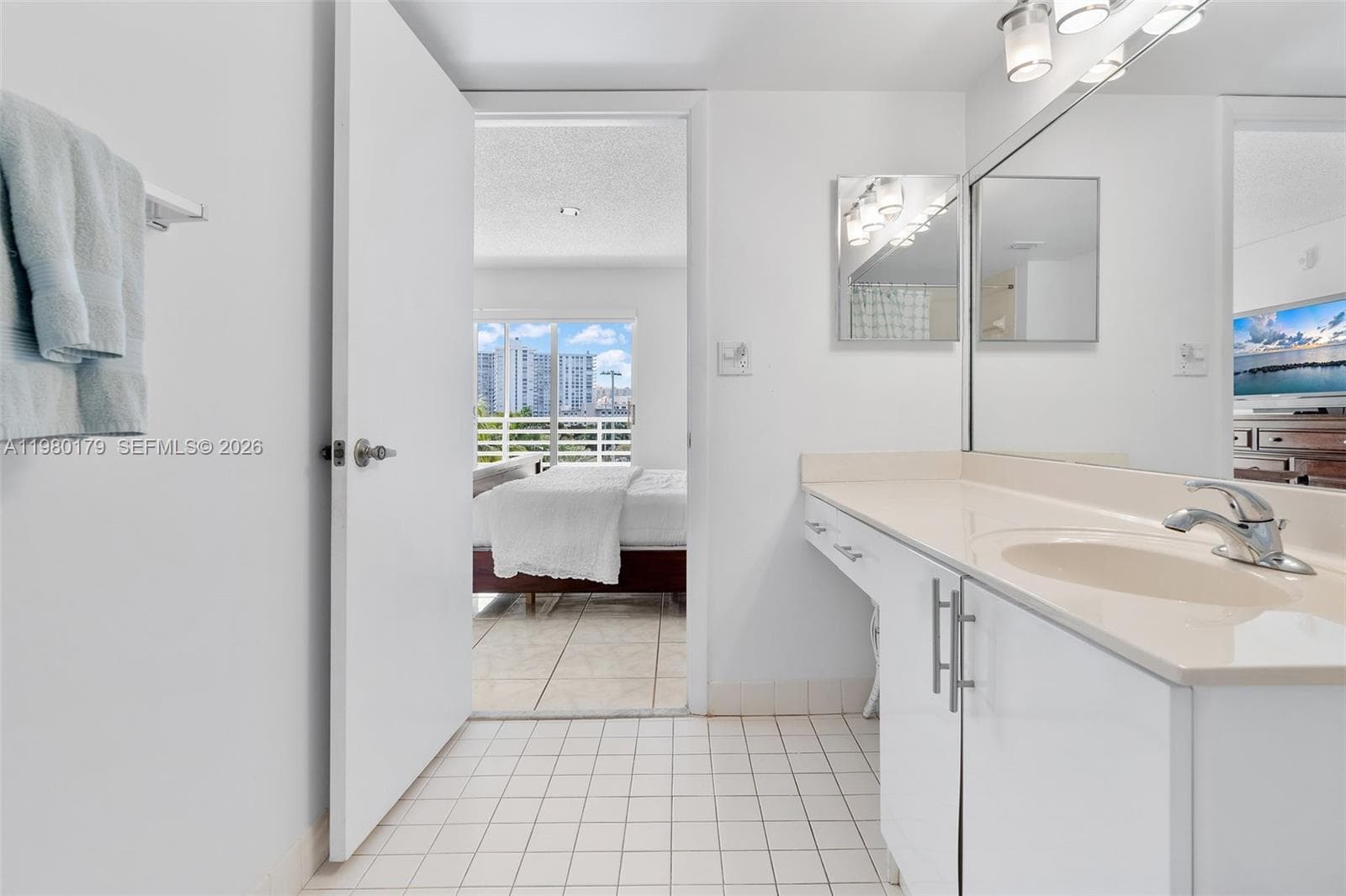 17801 N Bay Rd # 607, Sunny Isles Beach FL 33160 — 21