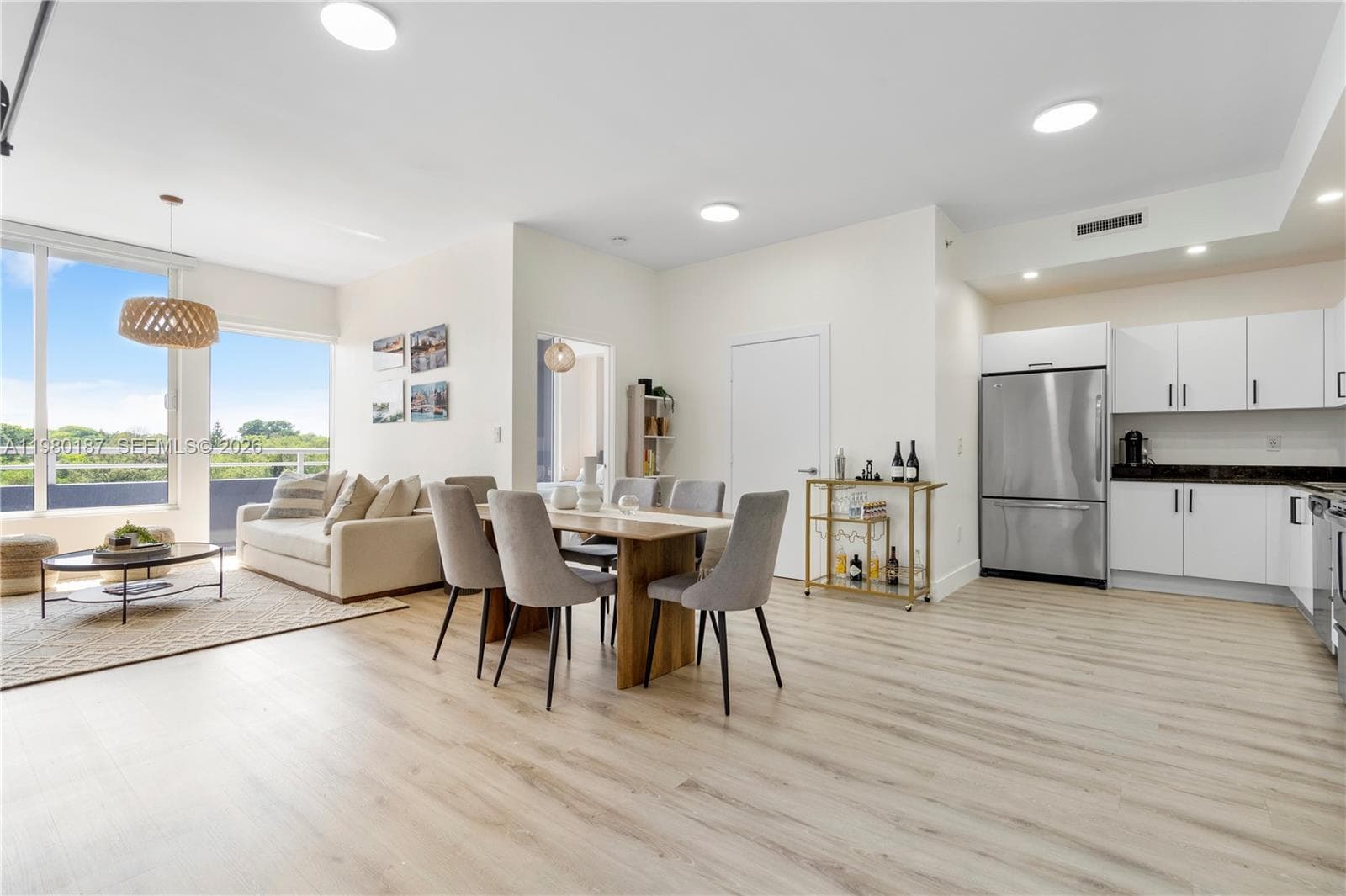 3250 Grand Ave # 507, Miami FL 33133 — 2