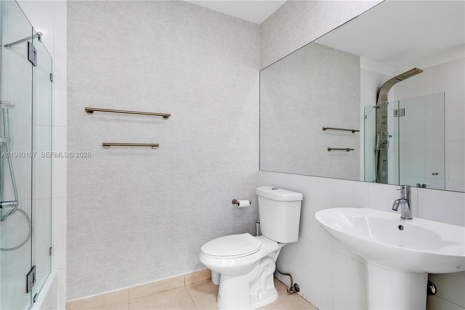 3250 Grand Ave # 507, Miami FL 33133 — 17