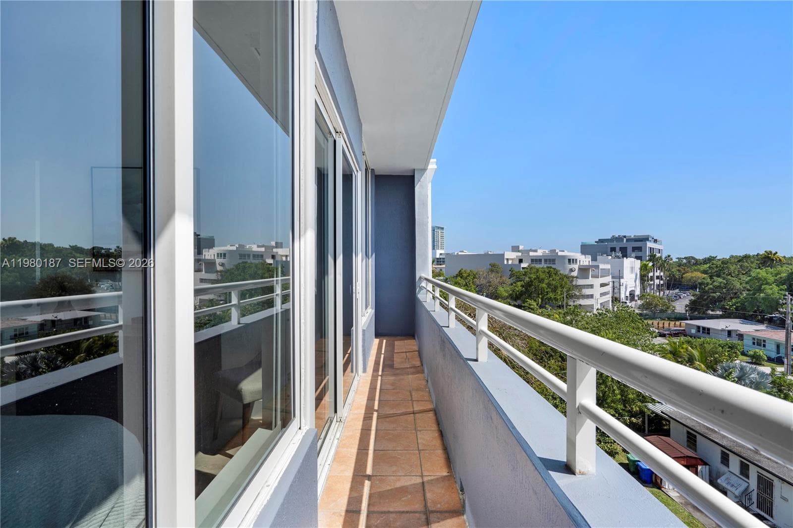 3250 Grand Ave # 507, Miami FL 33133 — 9