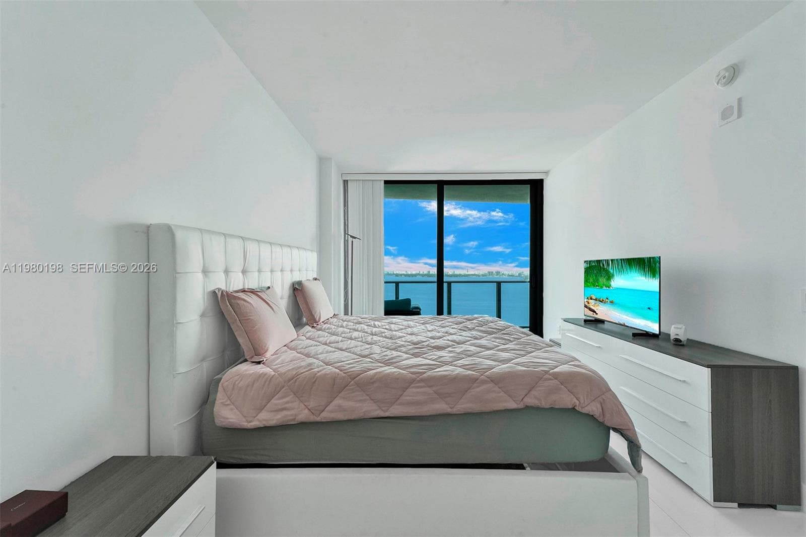 460 NE 28th St # 3403, Miami FL 33137 — 17