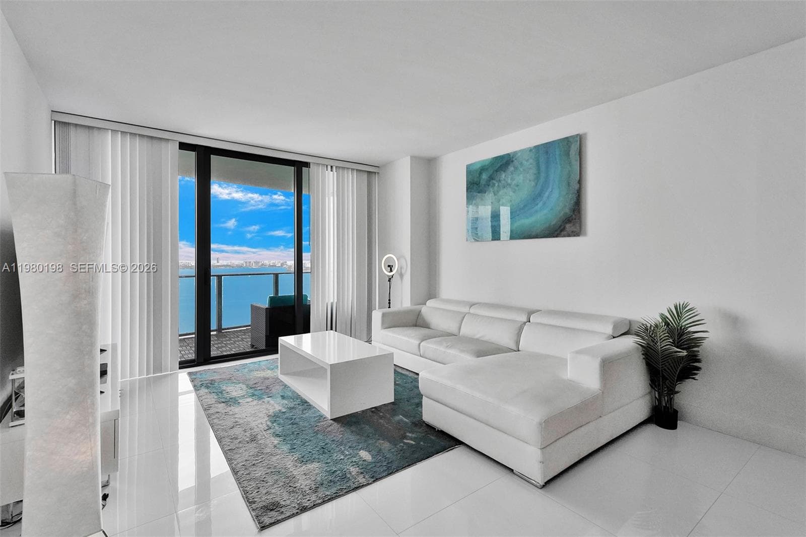 460 NE 28th St # 3403, Miami FL 33137 — 43