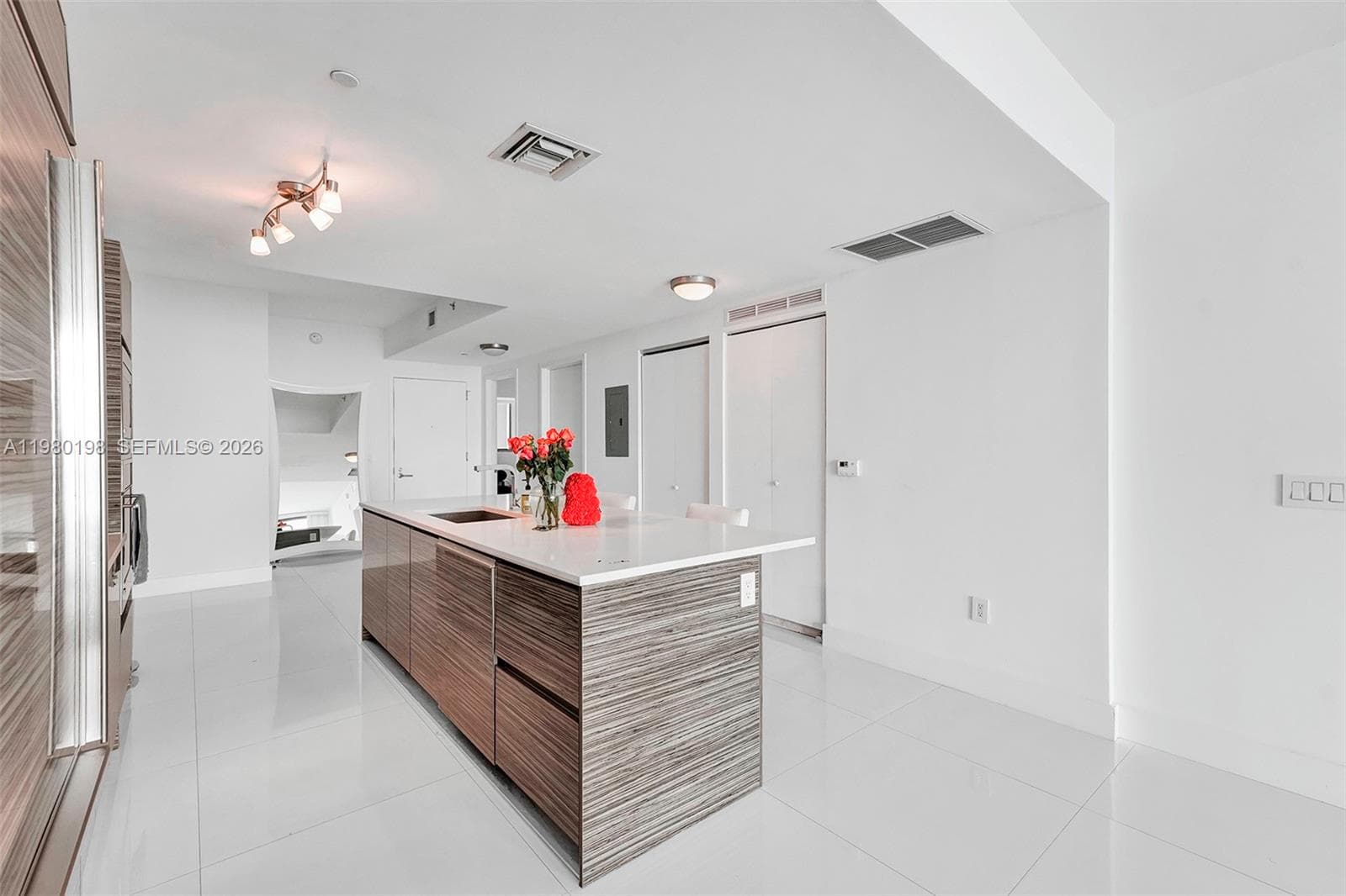 460 NE 28th St # 3403, Miami FL 33137 — 49