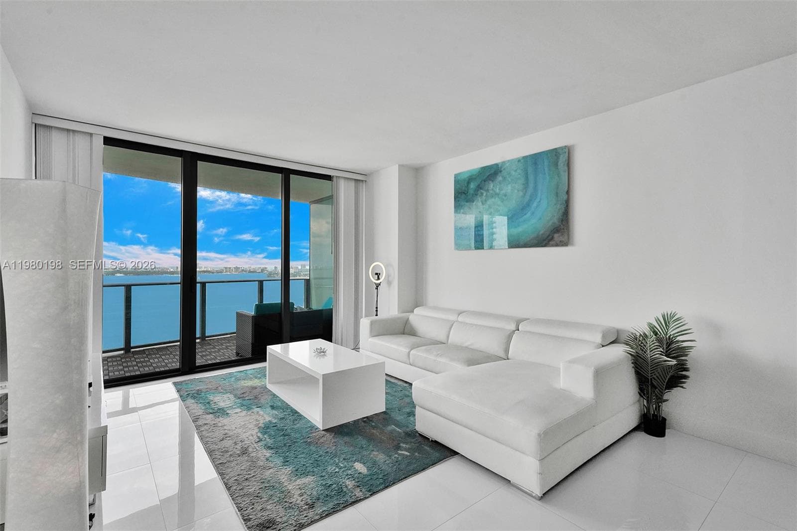 460 NE 28th St # 3403, Miami FL 33137 — 45