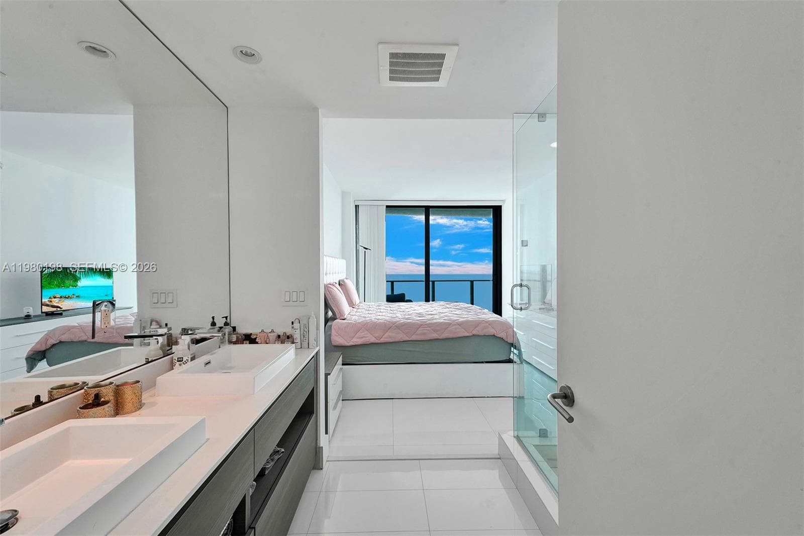 460 NE 28th St # 3403, Miami FL 33137 — 18