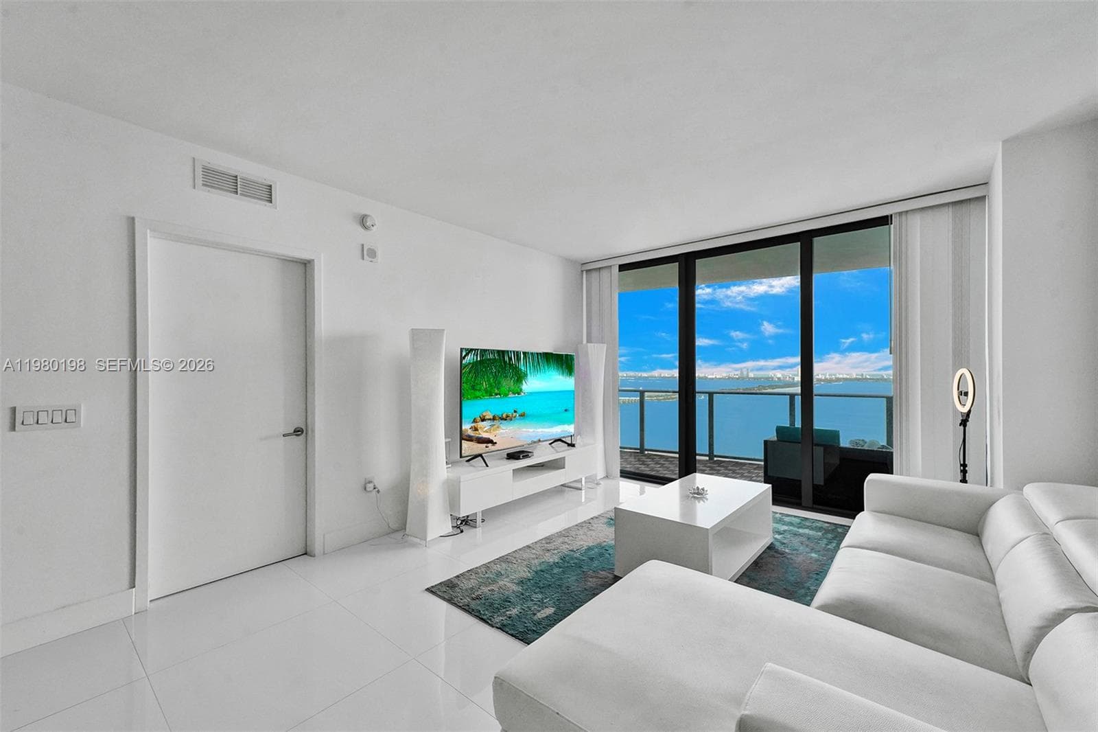 460 NE 28th St # 3403, Miami FL 33137 — 44