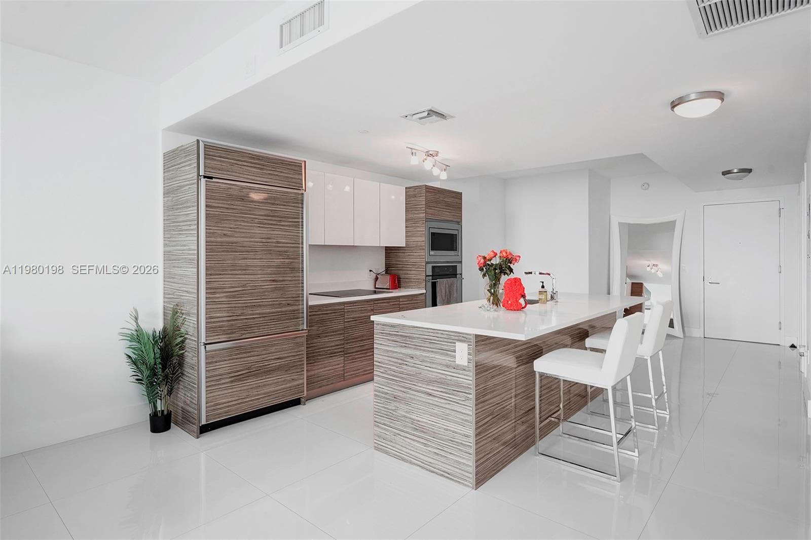 460 NE 28th St # 3403, Miami FL 33137 — 40