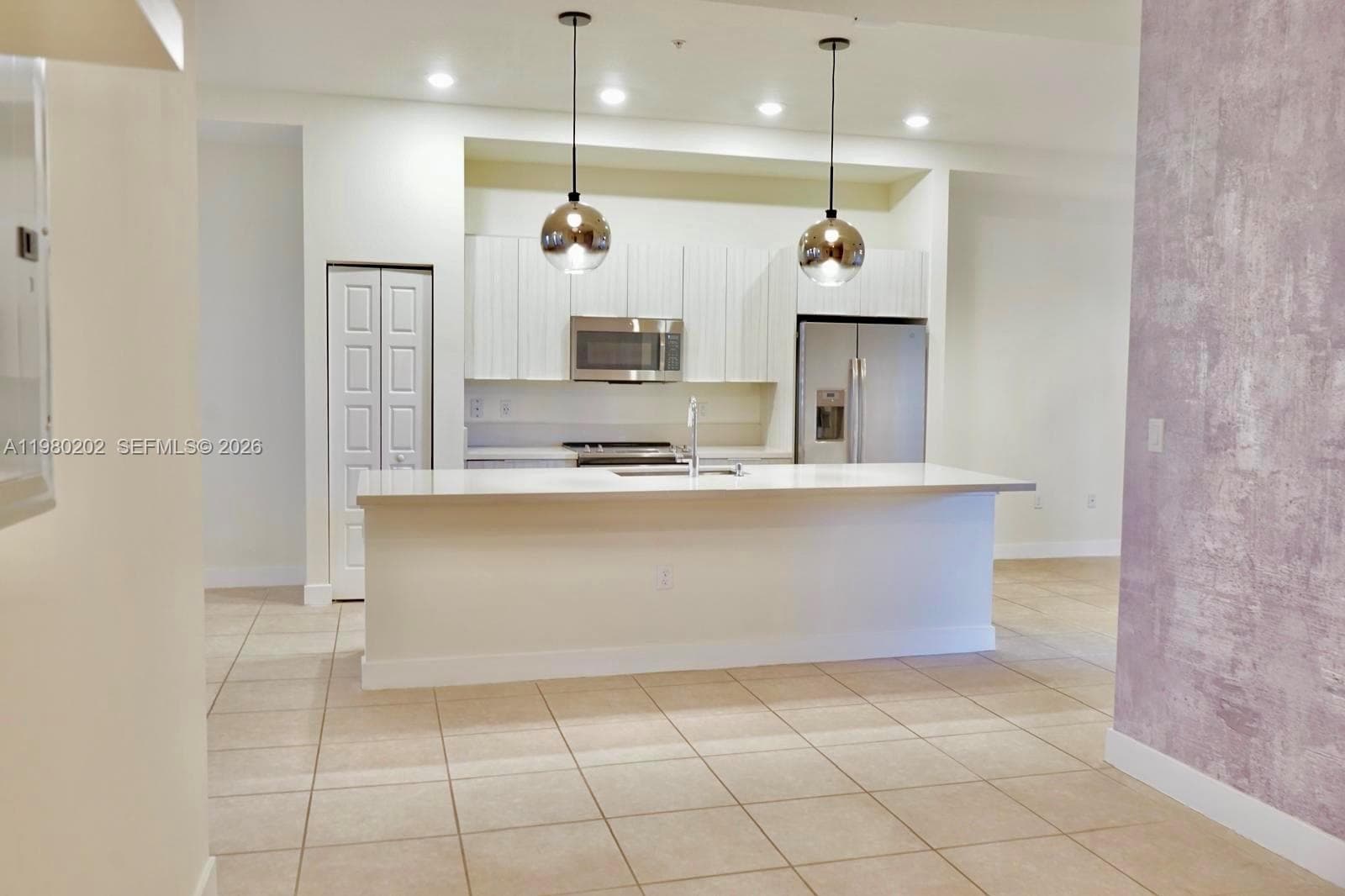 7925 NW 104th Ave # 32, Doral FL 33178 — 8