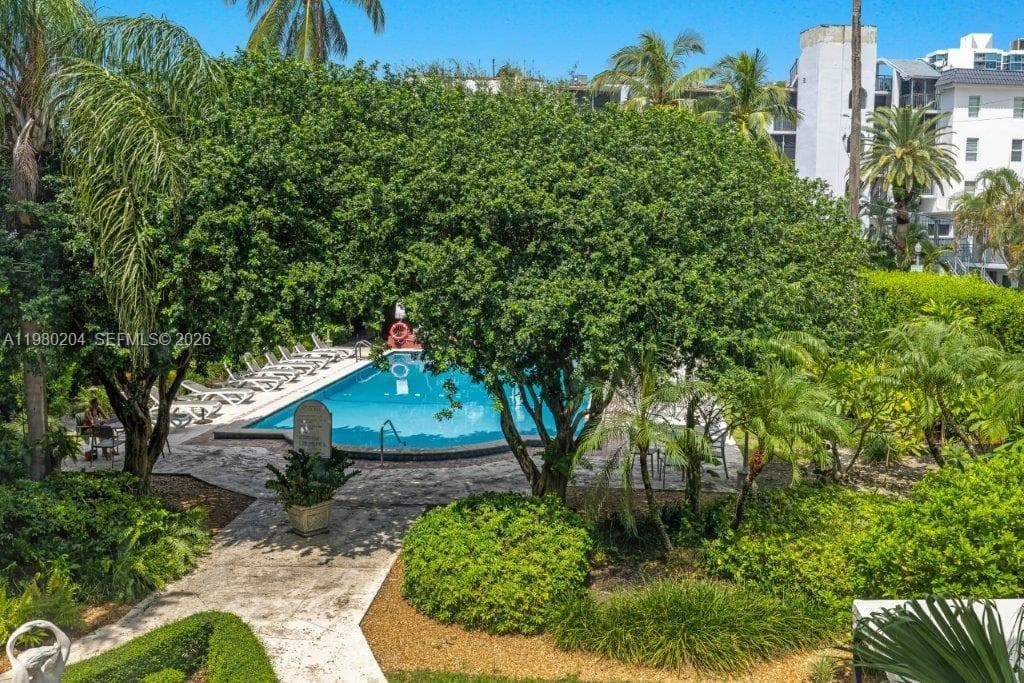 255 W 24th St # 107, Miami Beach FL 33140 — 14