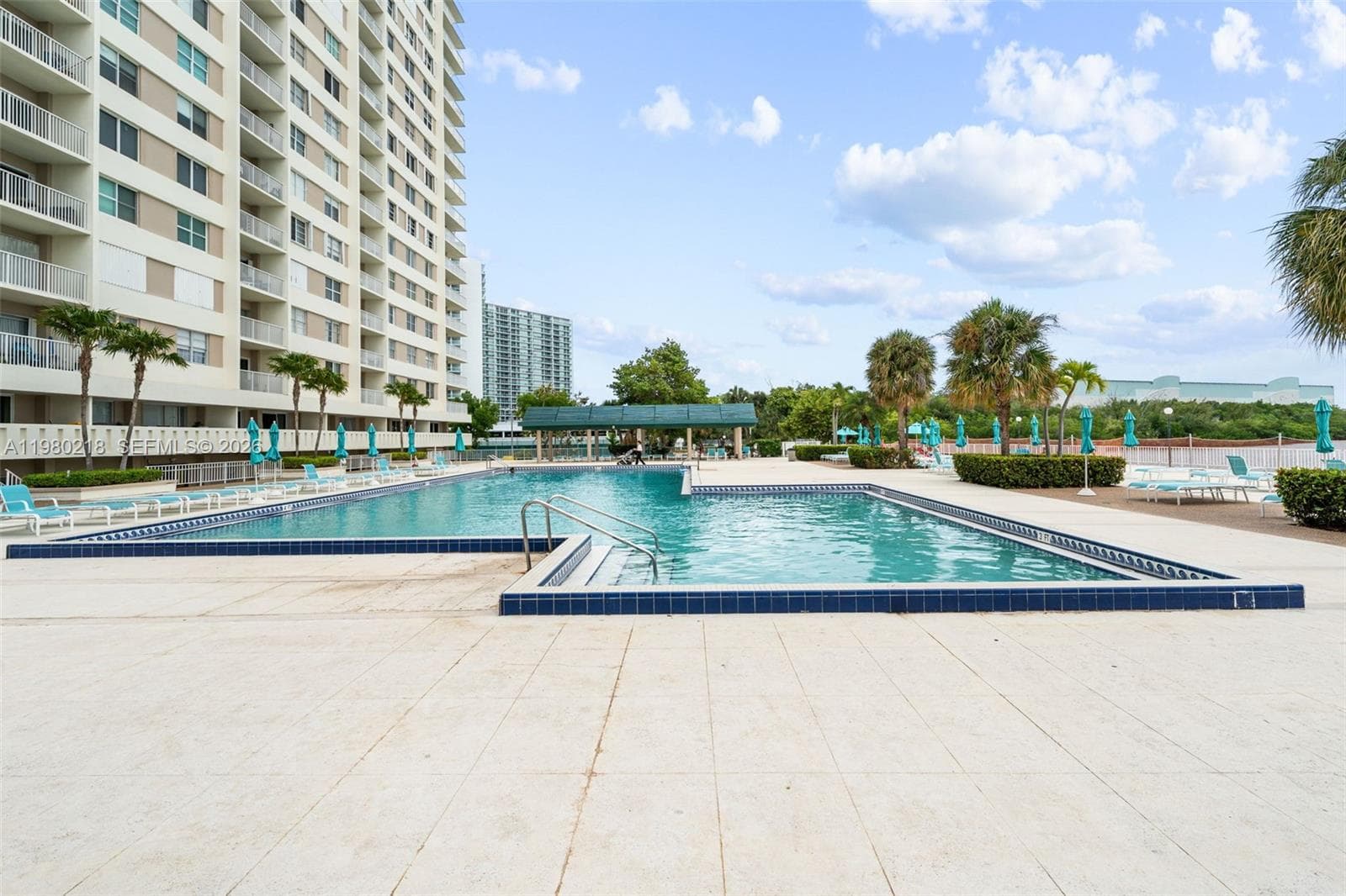 500 Bayview Dr # 325, Sunny Isles Beach FL 33160 — 46