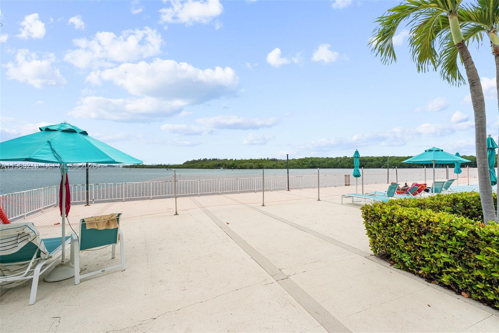 500 Bayview Dr # 325, Sunny Isles Beach FL 33160 — 47
