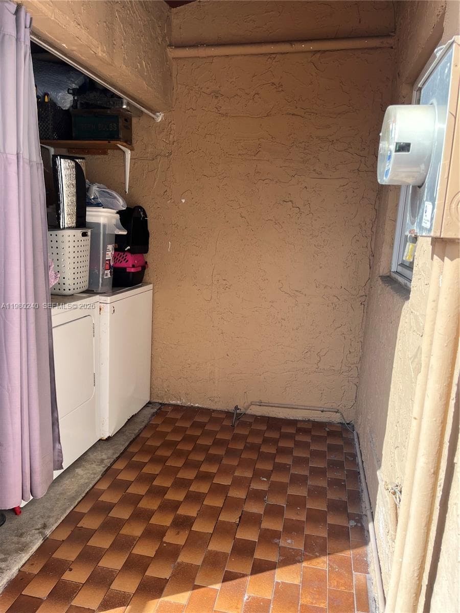 4331 W 11th Ln # 65, Hialeah FL 33012 — 14