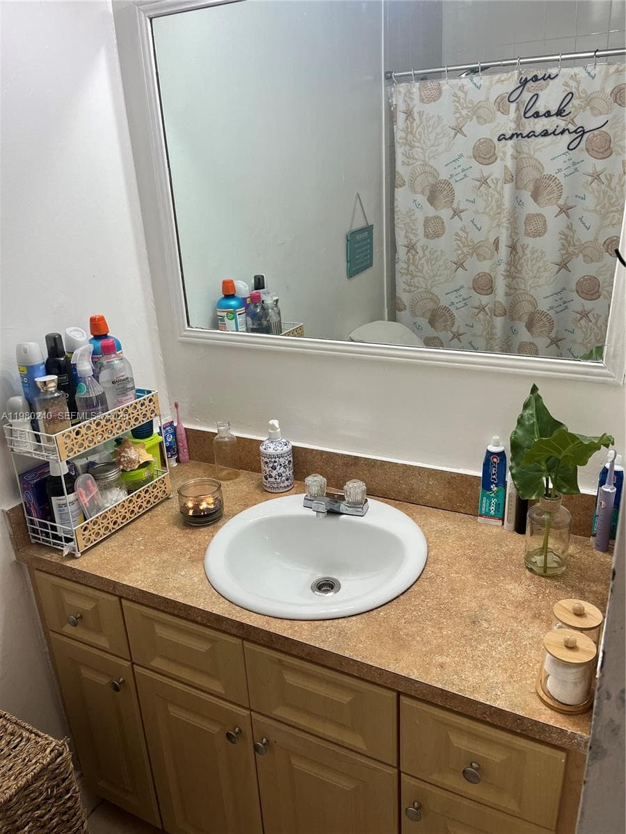 4331 W 11th Ln # 65, Hialeah FL 33012 — 18