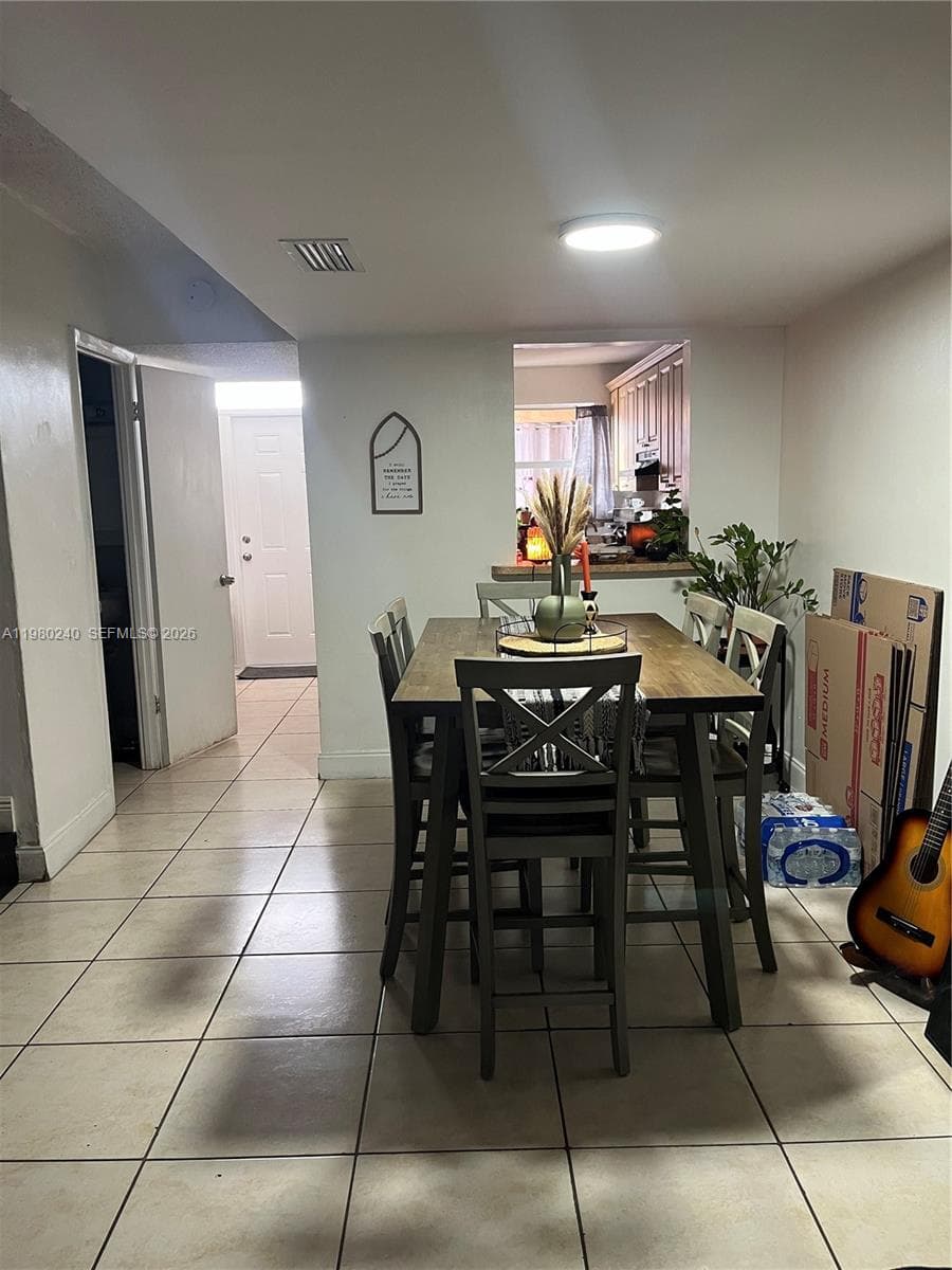 4331 W 11th Ln # 65, Hialeah FL 33012 — 11