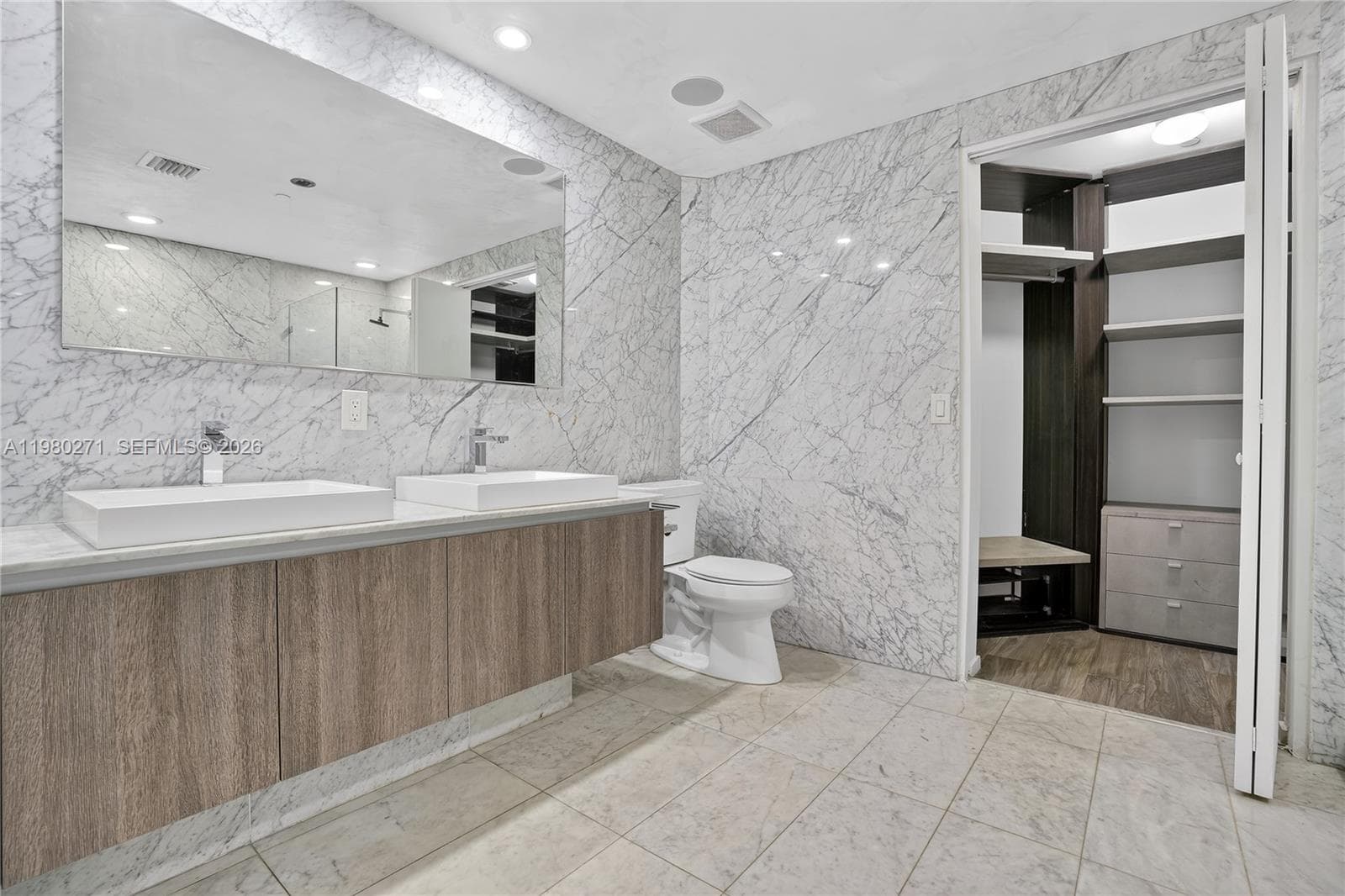 801 S Miami Ave # 2805, Miami FL 33130 — 10