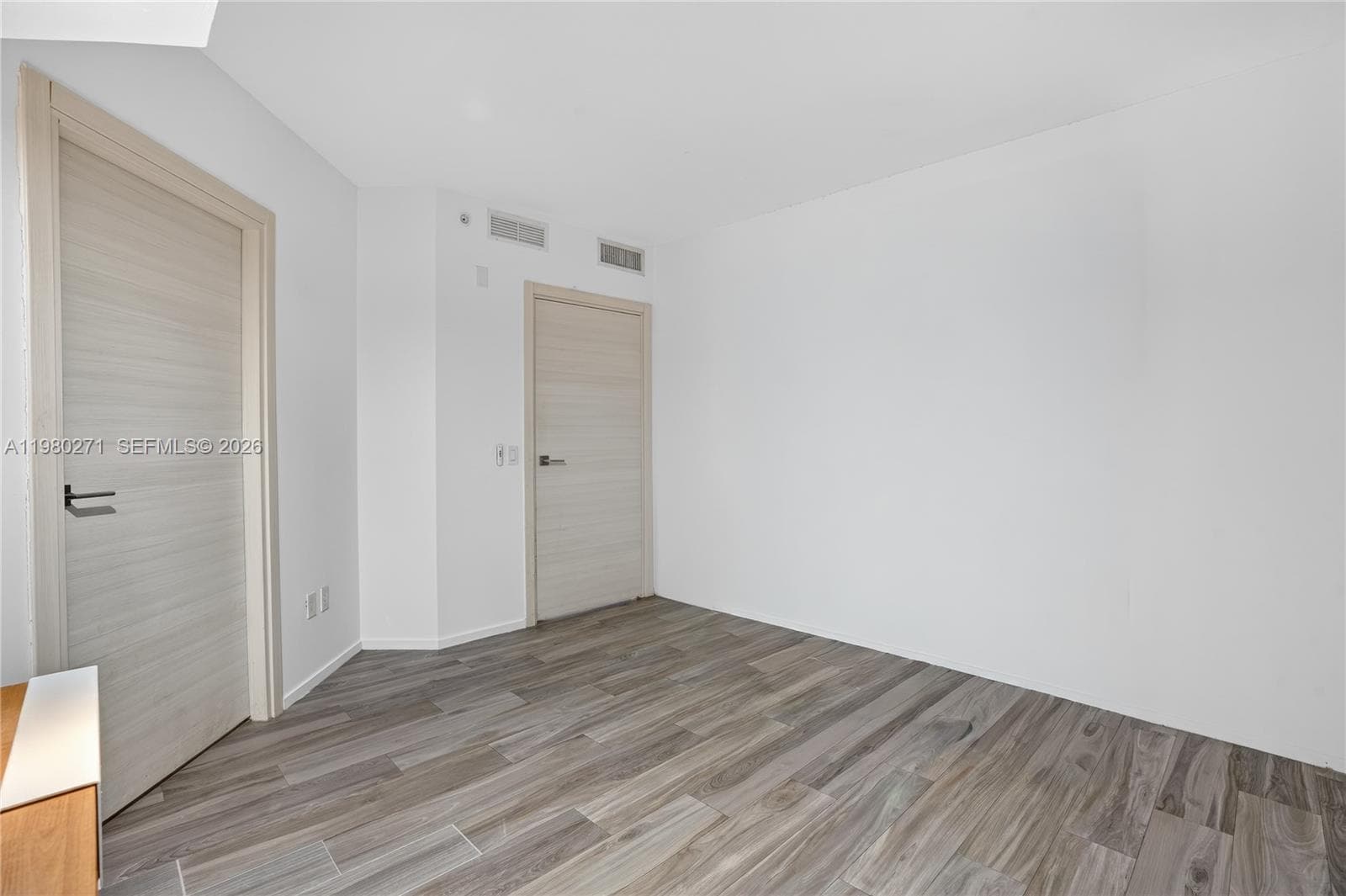 801 S Miami Ave # 2805, Miami FL 33130 — 14