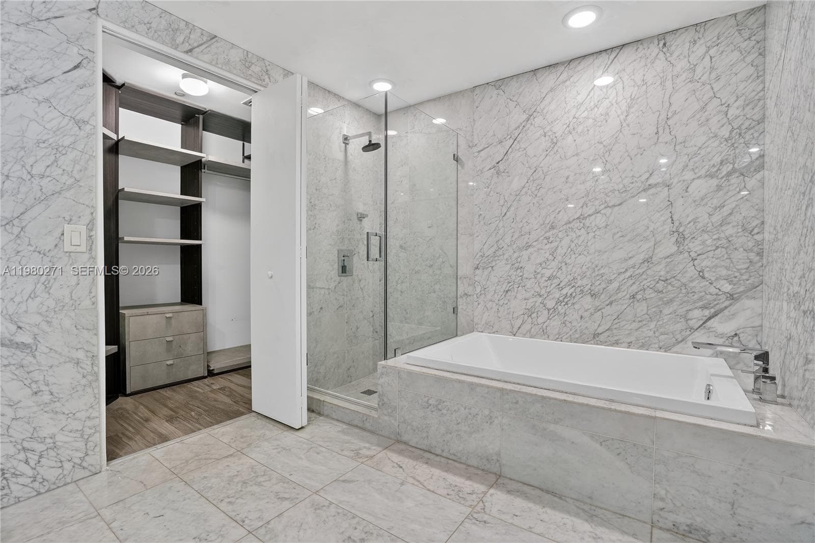 801 S Miami Ave # 2805, Miami FL 33130 — 11