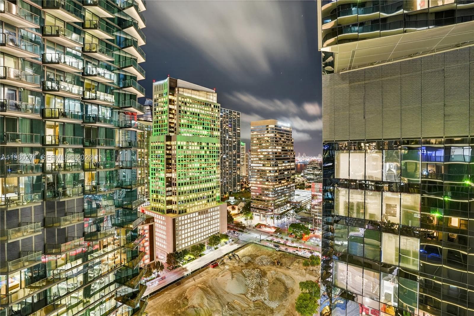 801 S Miami Ave # 2805, Miami FL 33130 — 19