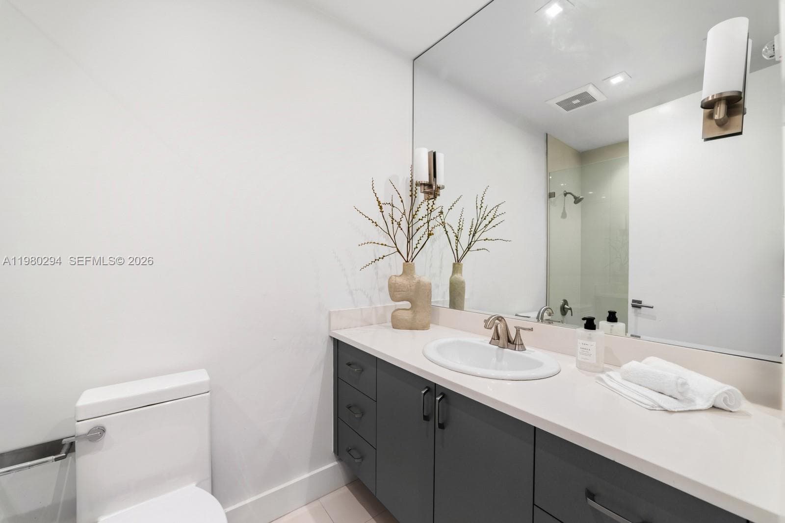 5959 Collins Ave # 1606, Miami Beach FL 33140 — 36