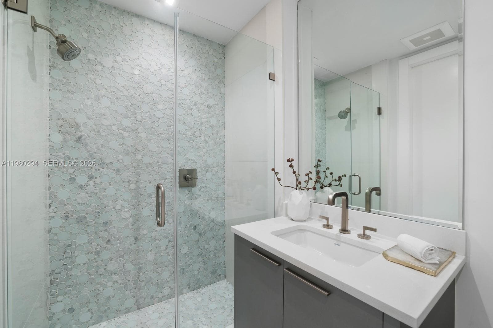 5959 Collins Ave # 1606, Miami Beach FL 33140 — 24
