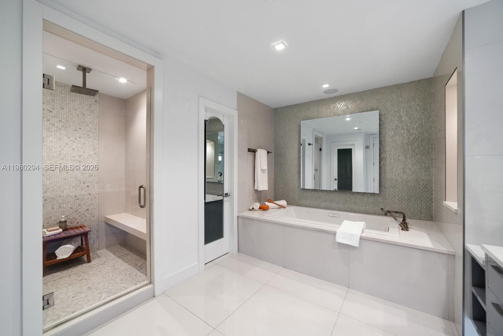 5959 Collins Ave # 1606, Miami Beach FL 33140 — 18
