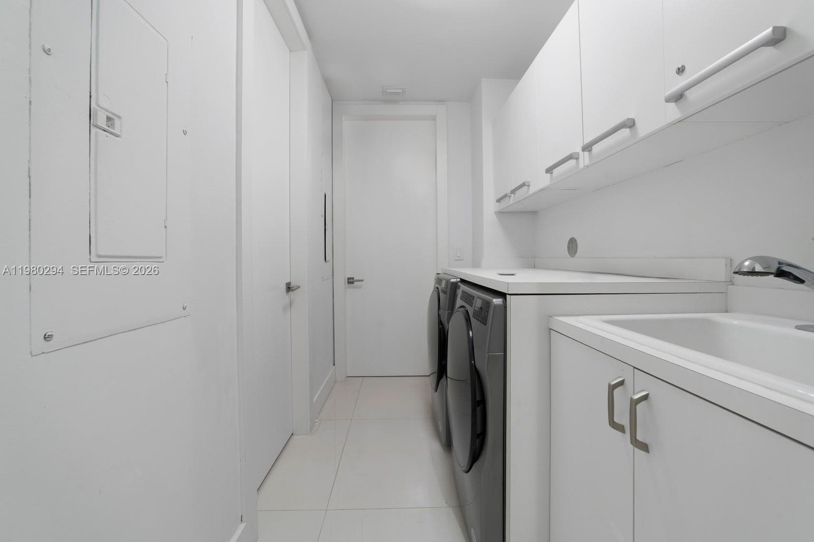 5959 Collins Ave # 1606, Miami Beach FL 33140 — 39