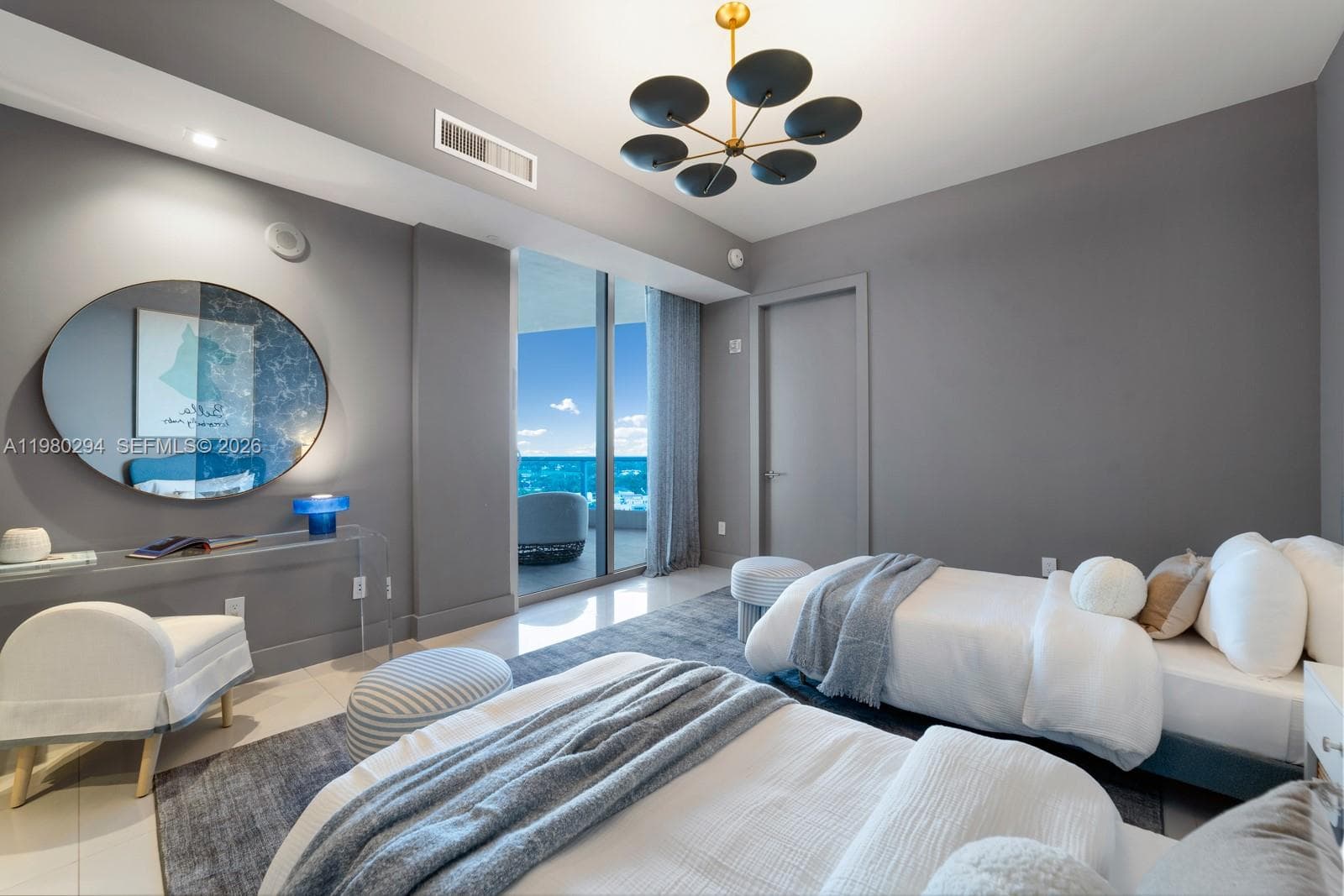 5959 Collins Ave # 1606, Miami Beach FL 33140 — 25