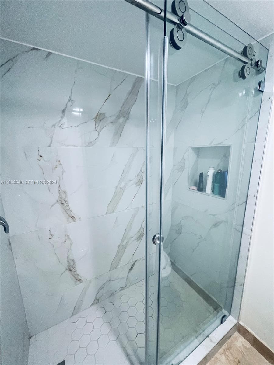 11111 Biscayne Blvd # 4E, Miami FL 33181 — 16
