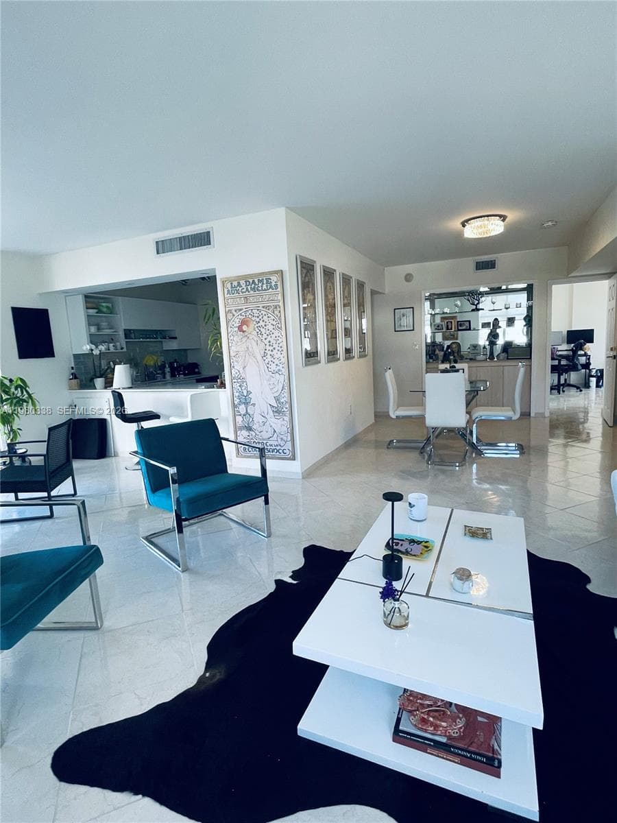 11111 Biscayne Blvd # 4E, Miami FL 33181 — 7