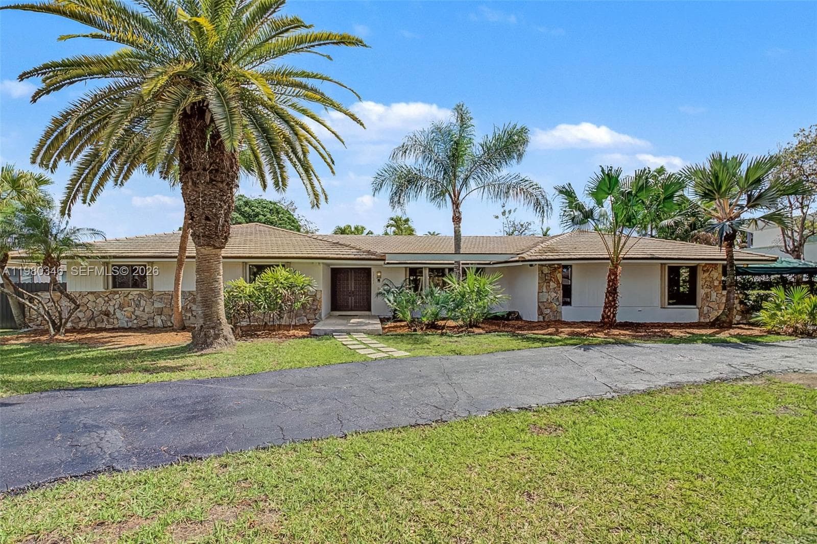 13621 SW 103rd Ave, Miami FL 33176 — 2