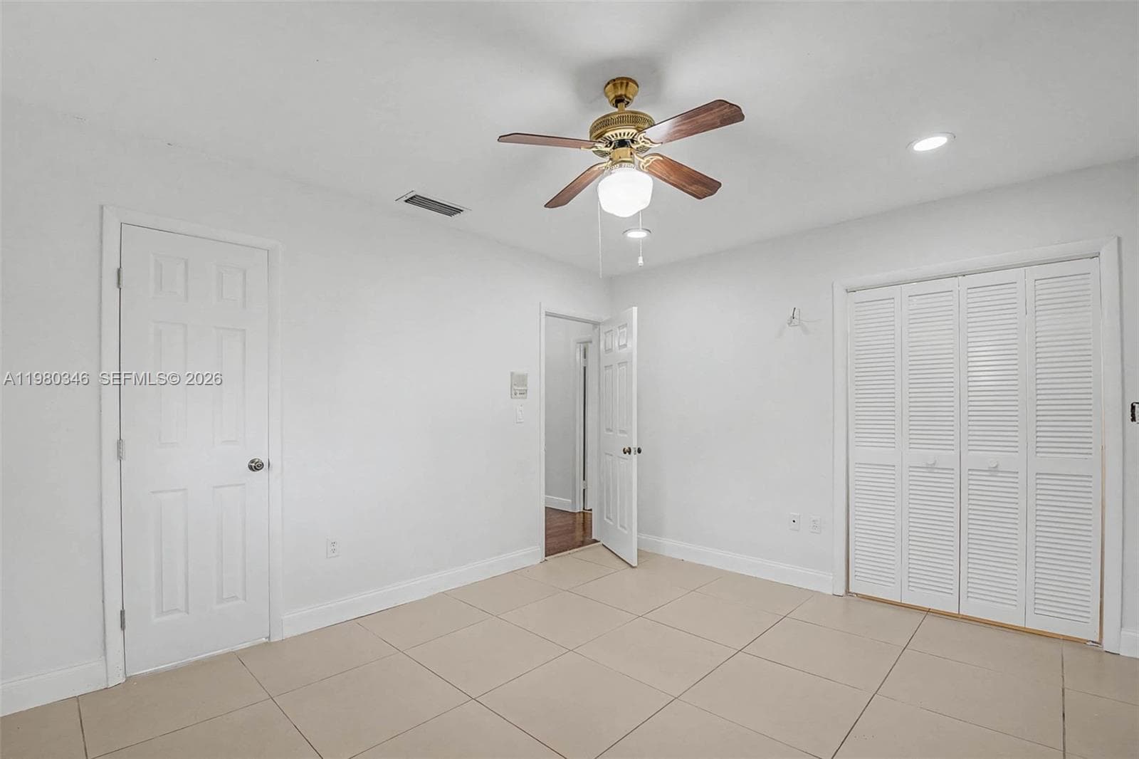 13621 SW 103rd Ave, Miami FL 33176 — 32