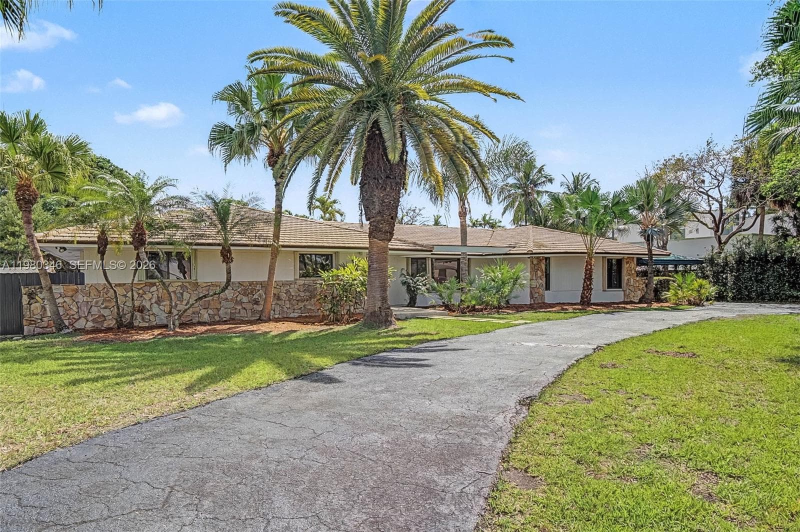 13621 SW 103rd Ave, Miami FL 33176 — 4
