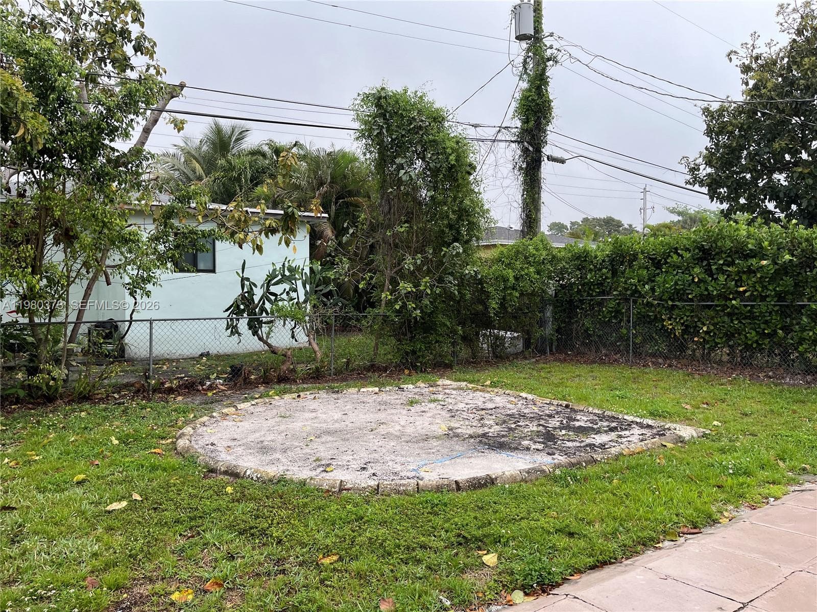 6261 NW 40th St, Virginia Gardens FL 33166 — 27