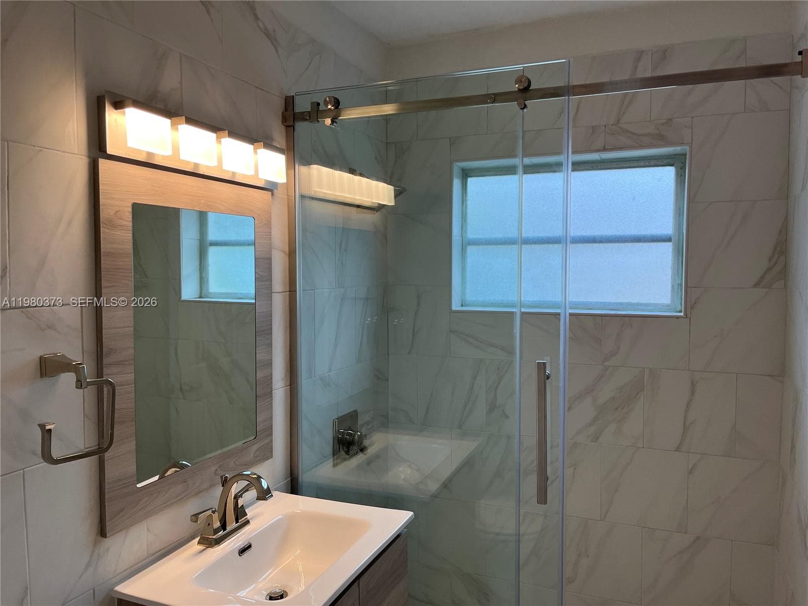 6261 NW 40th St, Virginia Gardens FL 33166 — 13