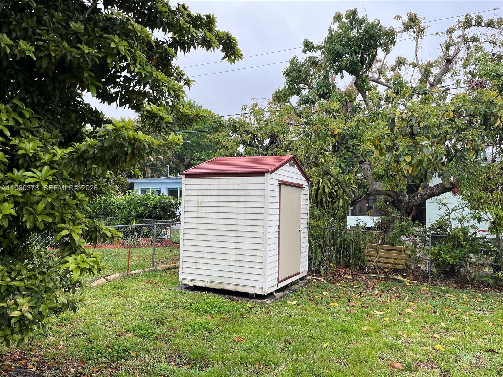 6261 NW 40th St, Virginia Gardens FL 33166 — 26