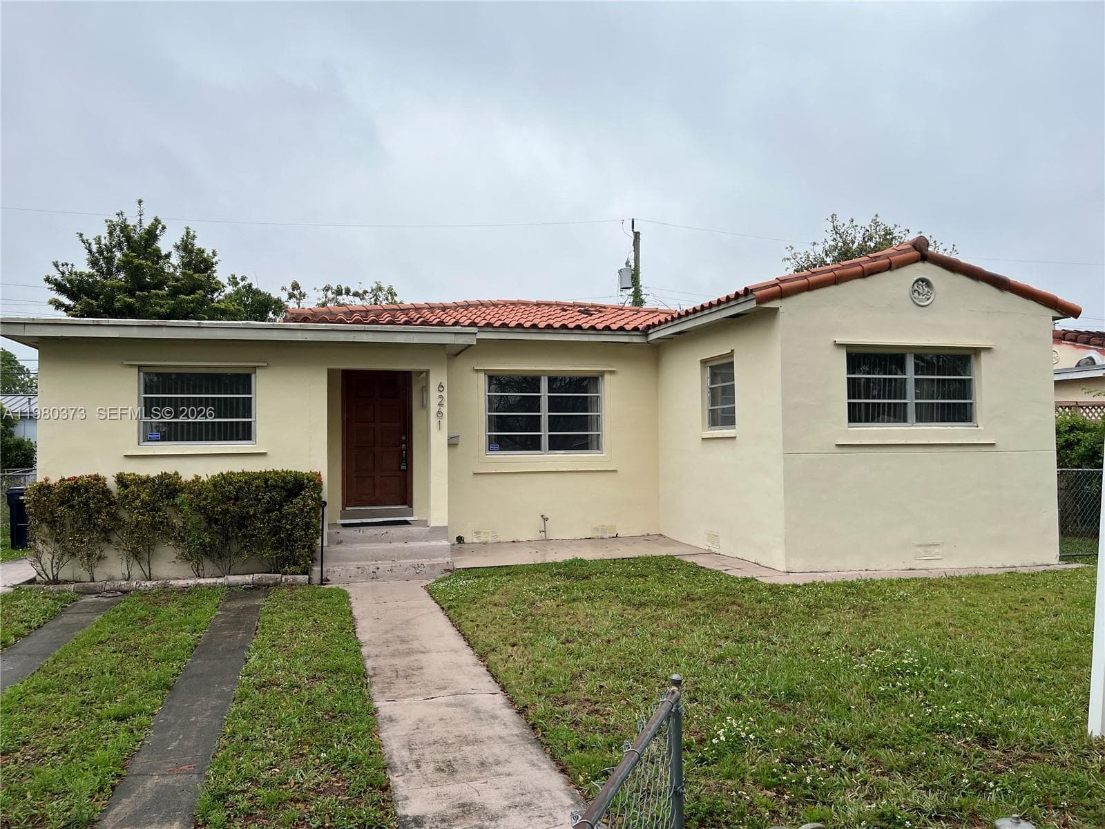 6261 NW 40th St, Virginia Gardens FL 33166 — 1