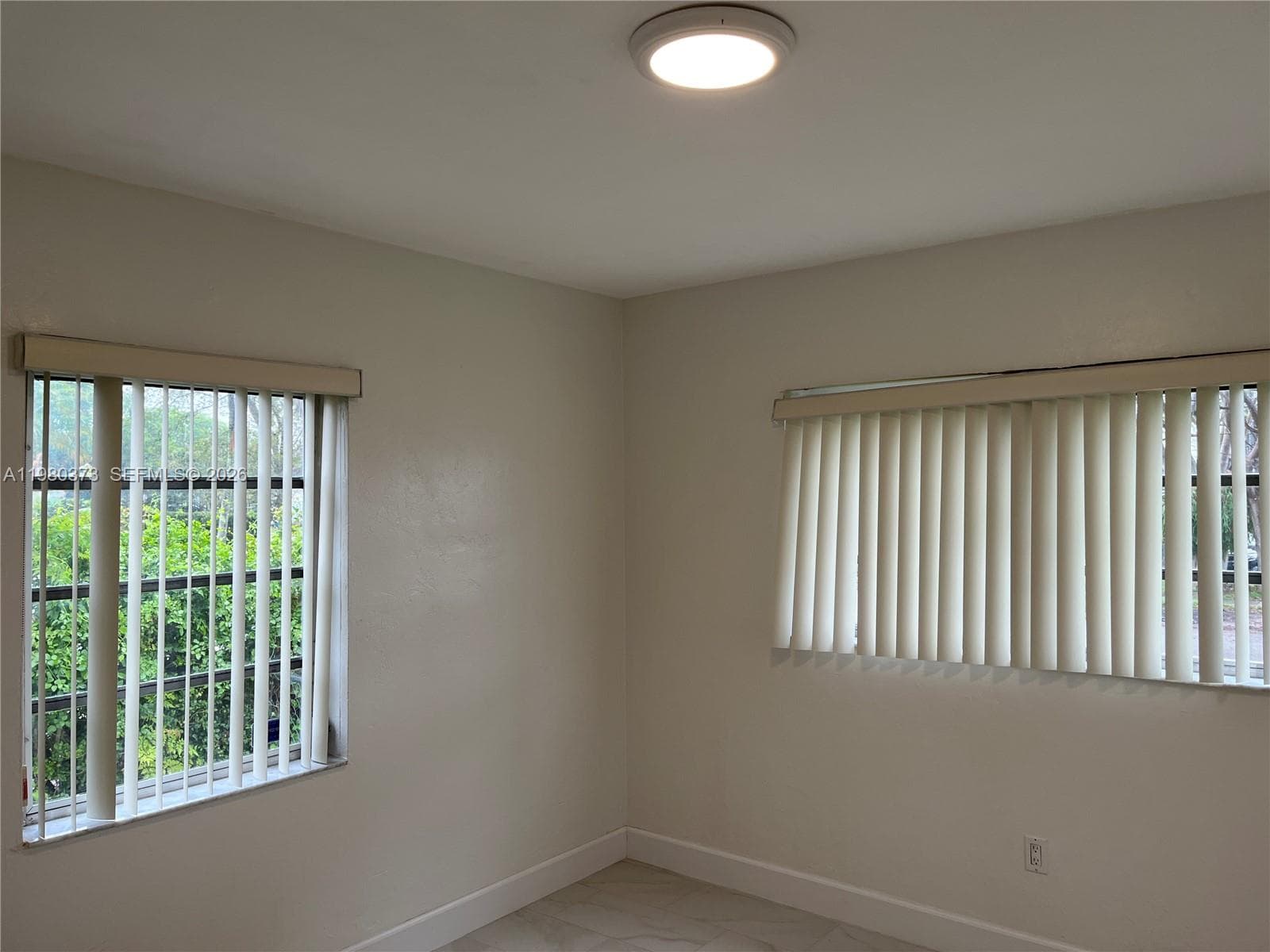 6261 NW 40th St, Virginia Gardens FL 33166 — 18
